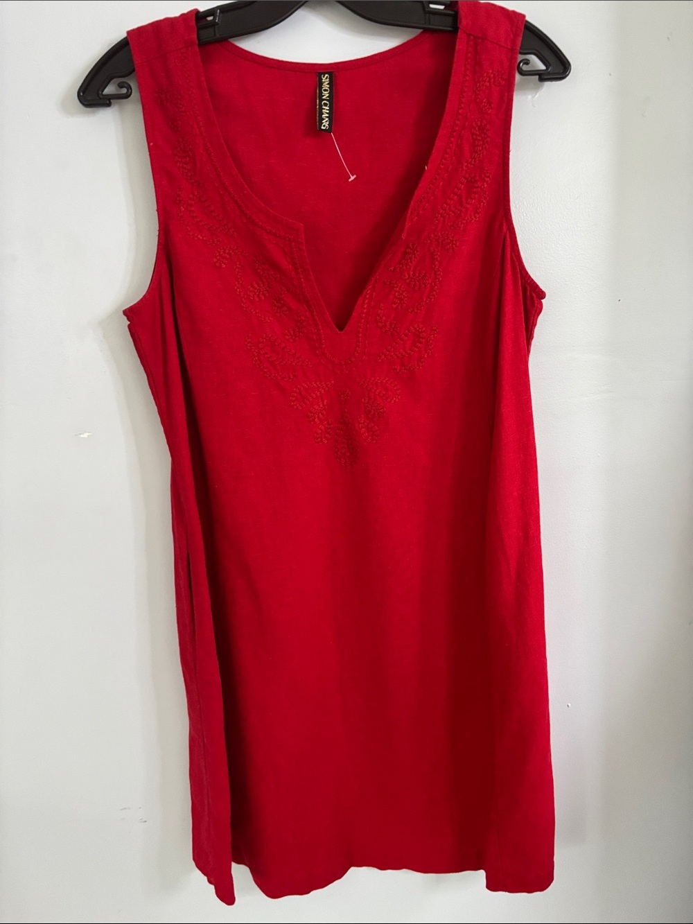 Simon Chang Red Sleeveless V-Neck Embroidered Tank
